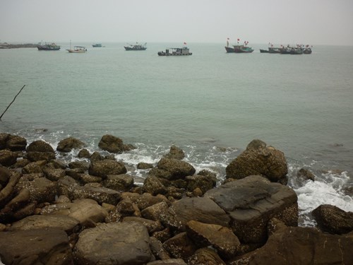 "Viên[-]ngọc[-]rồng"[-]tự[-]xoay[-]ở[-]Vịnh[-]Hạ[-]Long